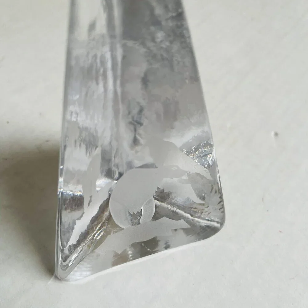 N/A paperweight glass